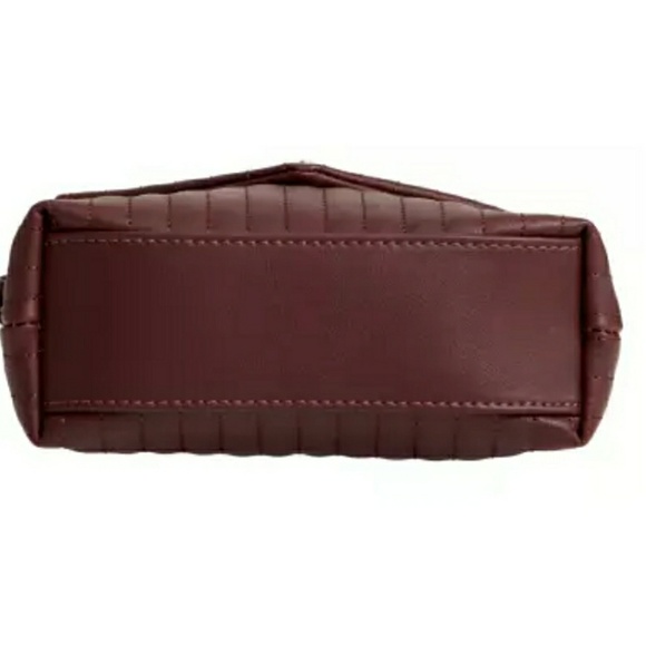 👜NWT👜 FAUX LEATHER CROSSBODY - Picture 4 of 8